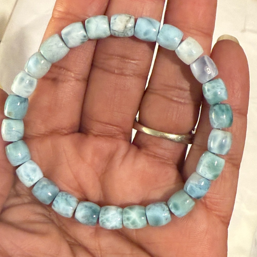 Beautiful Larimar Beaded Bracelet - Picture 5 of 7